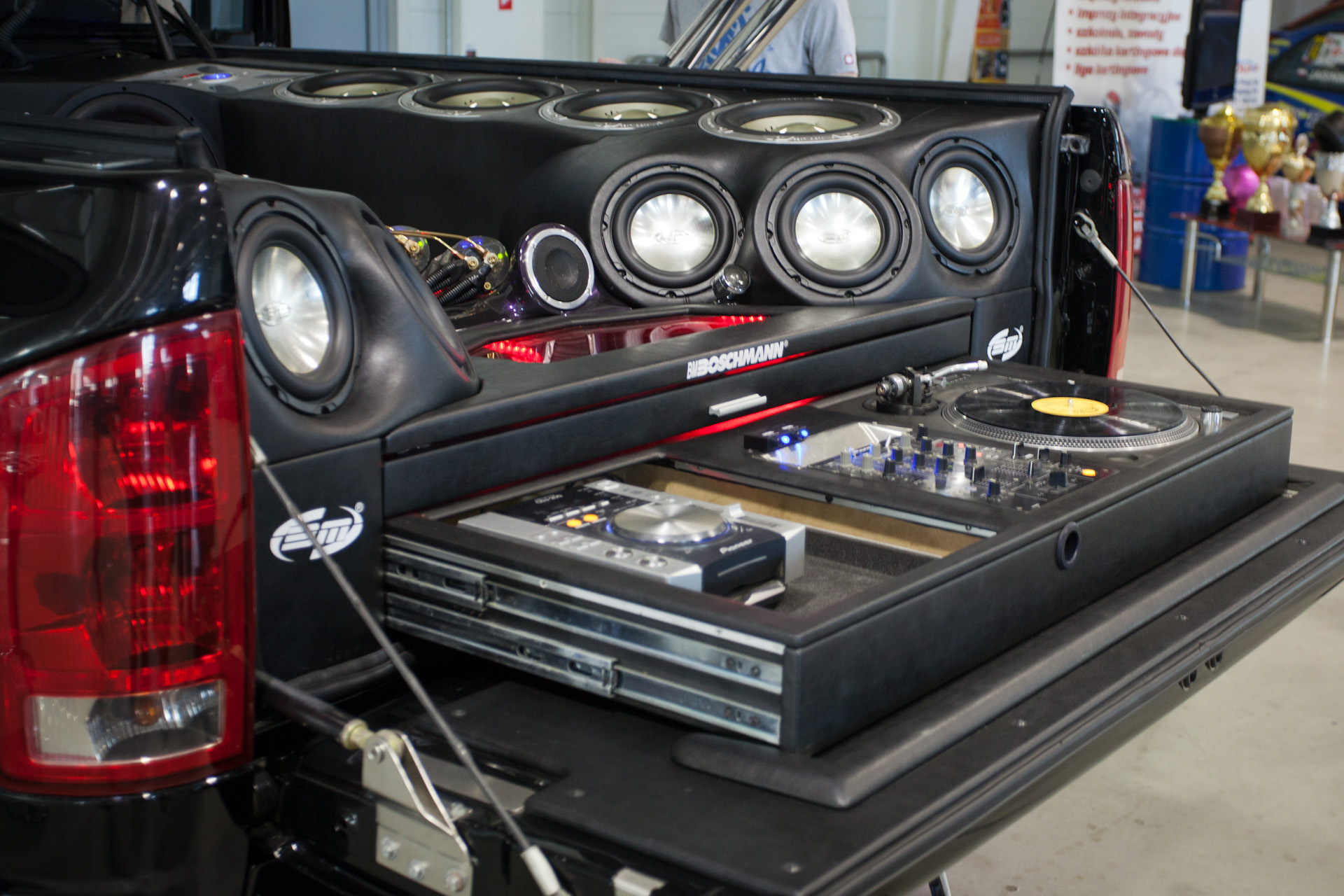 Car Audio BASS&TUNING SHOW 2012 www.vwgolf.pl portal miłośników aut grupy vag